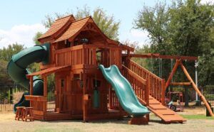 maverick tri-level swing set, upper cabin and lower cabin, kids forts